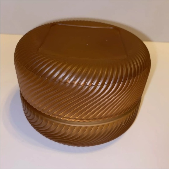 VINTAGE Orange Glass, Powder holder Trinket Holder, Collectible, Old Timey, Chic - Picture 4 of 6